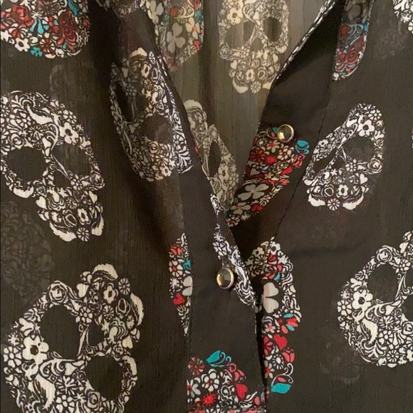 Top - Picture 3 of 6